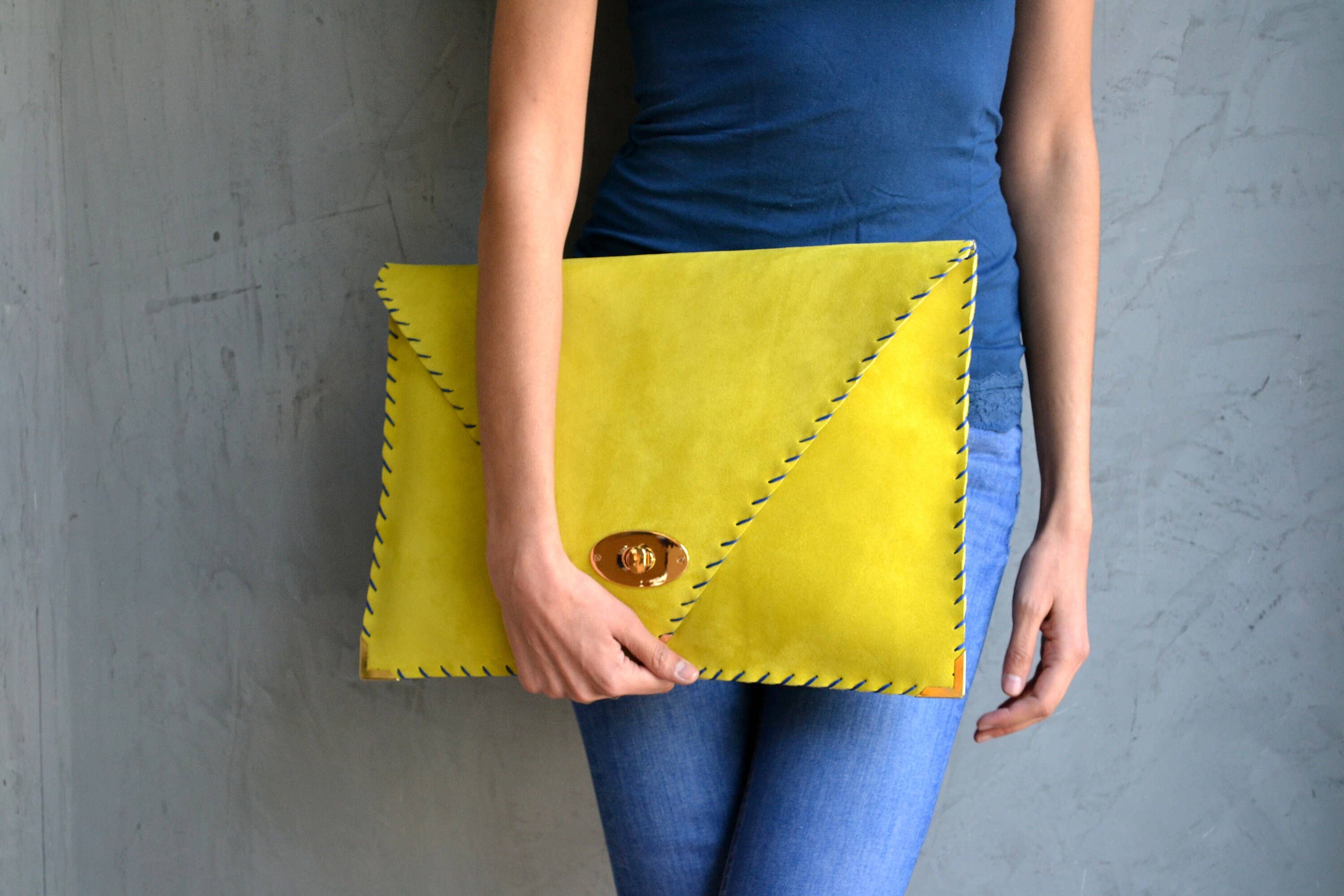 Symmetria Large Soft Clutch In Lime Yellow With Blue Piping