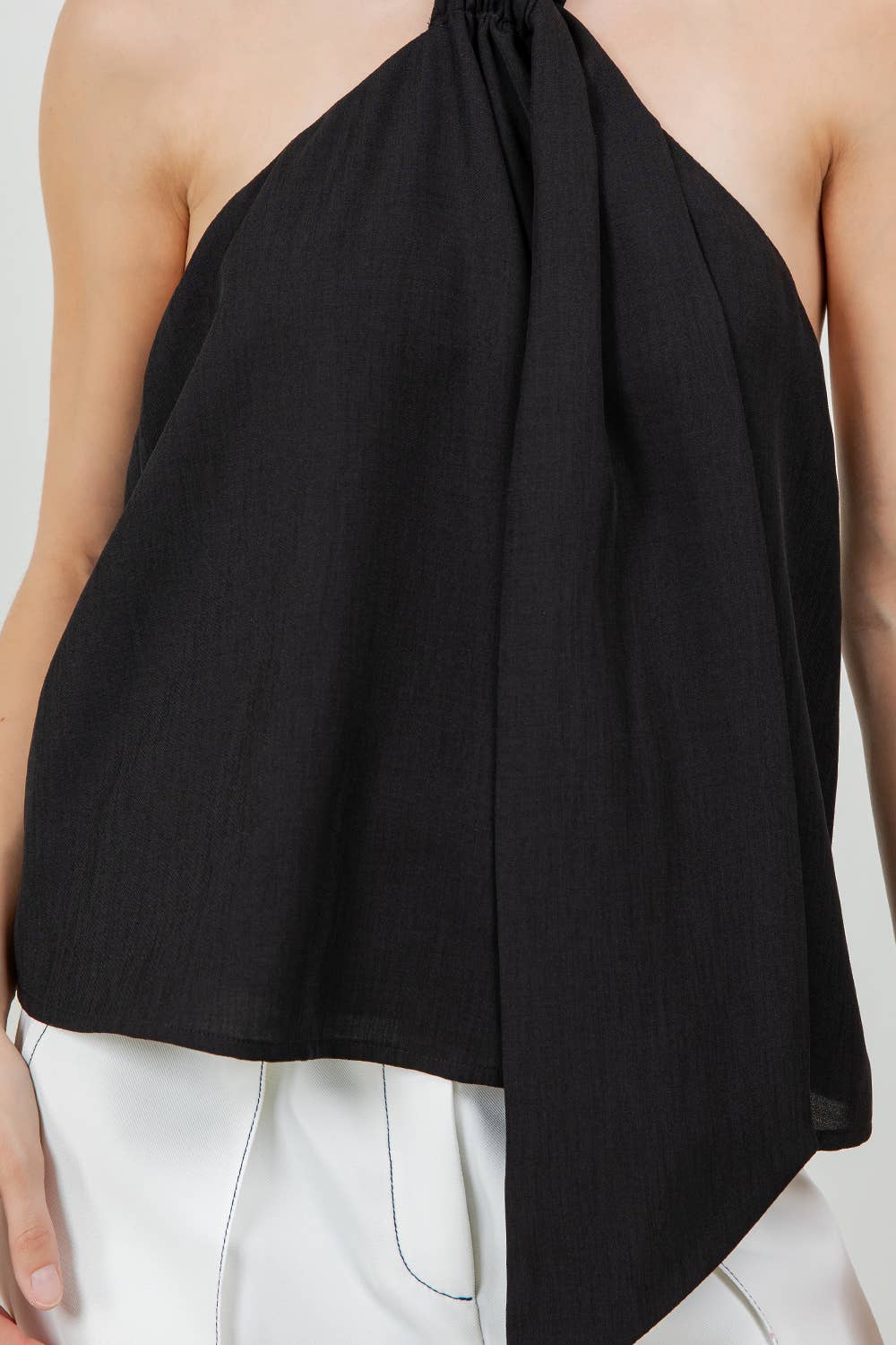 ADJUSTABLE HALTER SCARF NECK BLOUSE