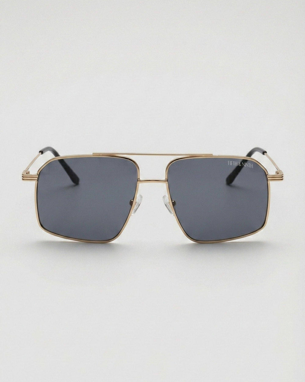 Arden Sunglasses: Black/Gold / 100% UV Protection