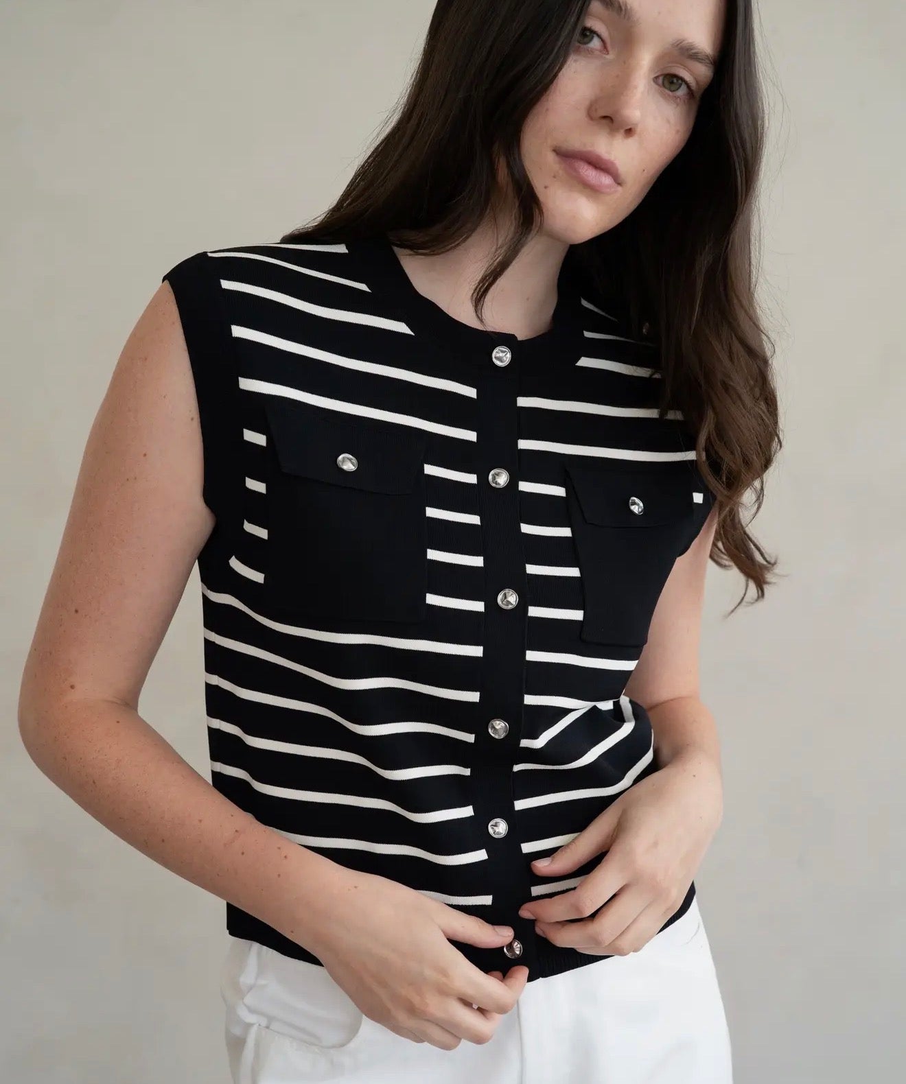 Tailored Sleeveless Knit Top With Pockets
