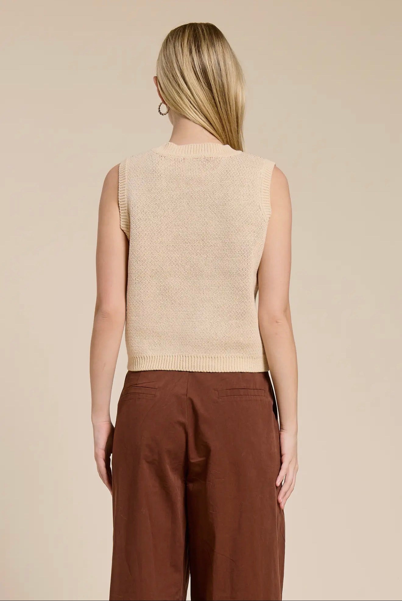 Capri Jacquard Lightweight Sleeveless Sweater