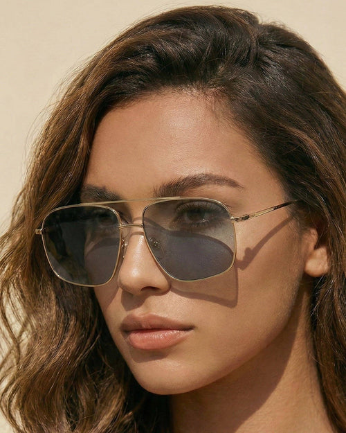 Arden Sunglasses: Black/Gold / 100% UV Protection