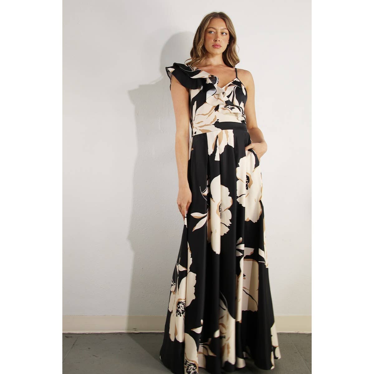 ONE SHOULDER RUFFLE PLEATED MAXI DRESS: BLACK MULTI