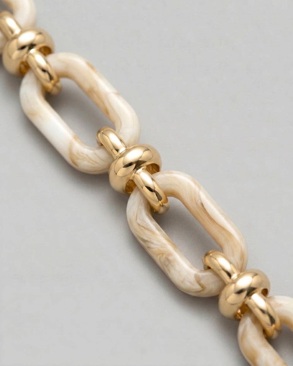Muse Eyewear Chain: Beige